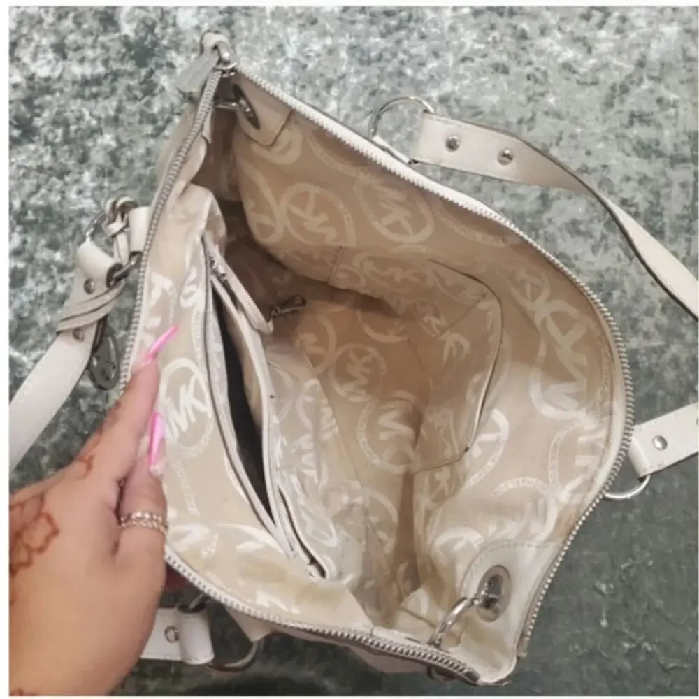 Michael Kors Uptown Astor Stud‎ Shoulder Bag Cream